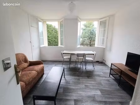 ? t3 meublé 49 m² – 2 chambres – disponible immédiatement – saint-florent-sur-cher (proche