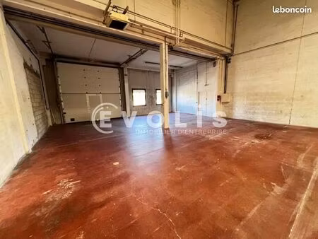local d'activité 788 m²