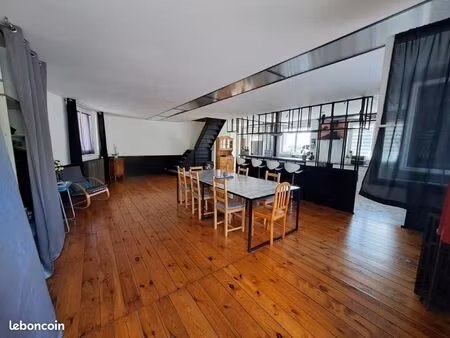 maison 7 pièces 215 m²