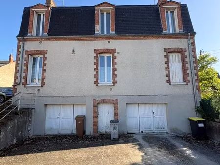 immeuble de 150 m²
