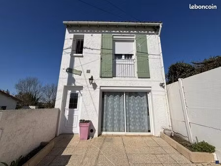 maison 3 pièces 121 m²