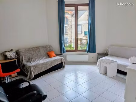 studio lumineux - 20 min paris - proche gare