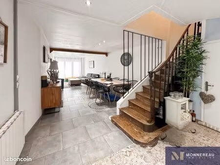 maison de ville 5 pièces 140 m²