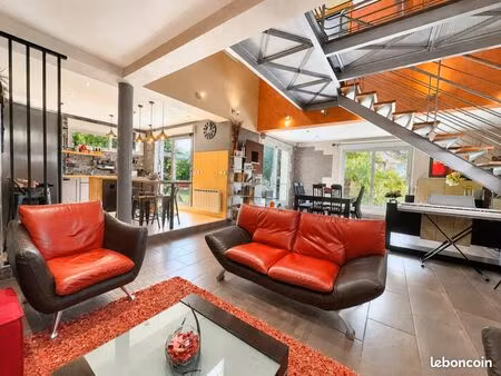 maison 6 pièces 180 m²