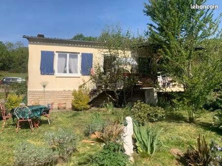 maison et gîte dans un endroit préservé