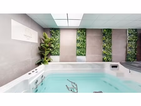 immeuble 14 pièces - 423 m²