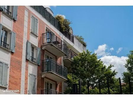 studio 1 pièce 29 m²