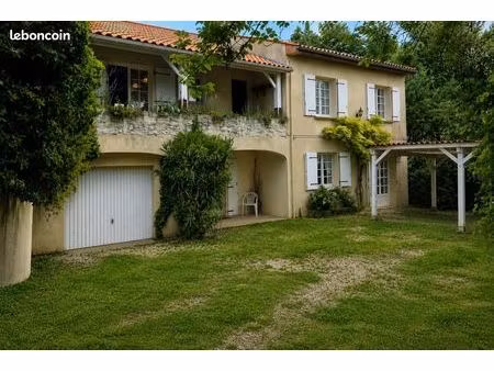 maison 6 pièces 190 m²