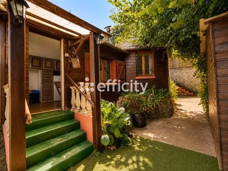 maison 718 pièces - 30 m²