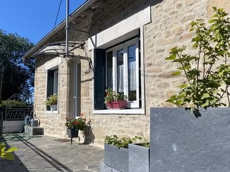 maison de village 4 pièces 75 m²