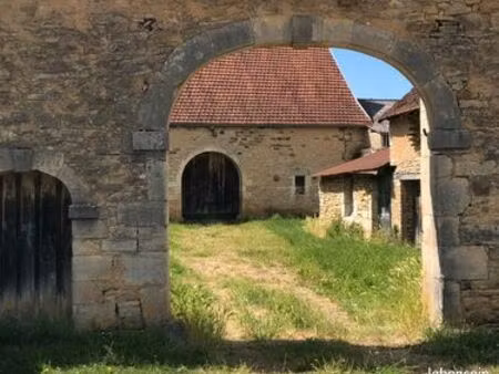 grange xvii - terrain 1143 m2 - pigeonnier