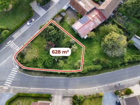 terrain - 628 m²