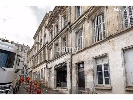 immeuble 217 m² angouleme