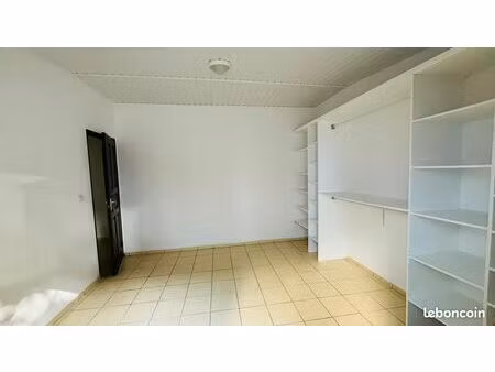 t3 de110m2 avec terrasse