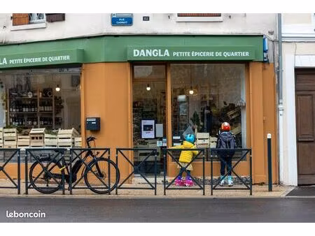 a saisir commerce alimentaire romainville