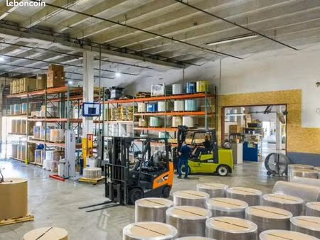 local industriel 3 000 m²