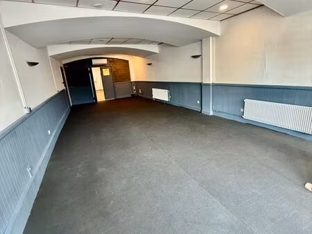 local commercial 70m2