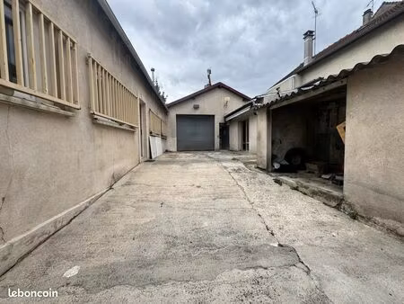 local 278 m² le blanc-mesnil