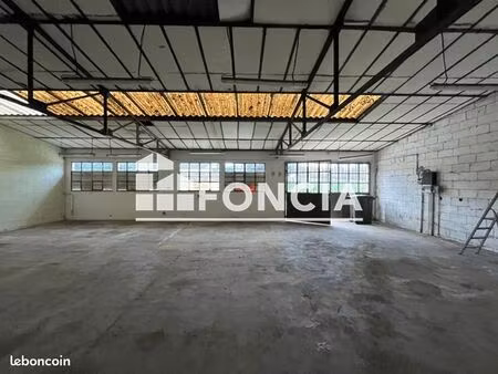 local commercial 113 m²