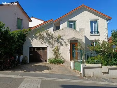 maison familiale 125m² (220m² au sol)  avec jardin et garage  5 pièces  chaville rive gauc