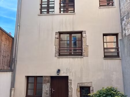 particulier loue maisonnette