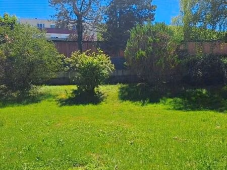 terrain arboré constructible