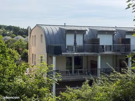 appartement studio avec terrasse