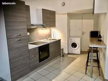 appartement style loft à condé en normandie ( pompe à chaleur  cuisine équipée  machine à 