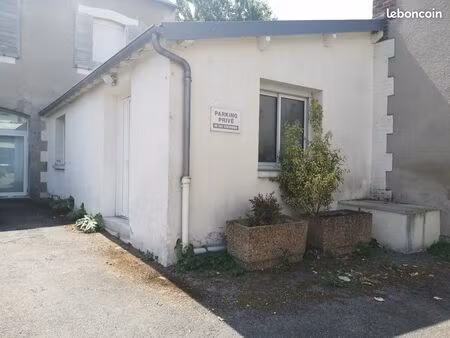 loue bureaux