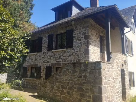 grande maison de campagne et son domaine avec piscine