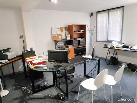 bureaux en centre-ville (la souterraine)