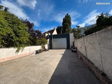 entrepot à louer