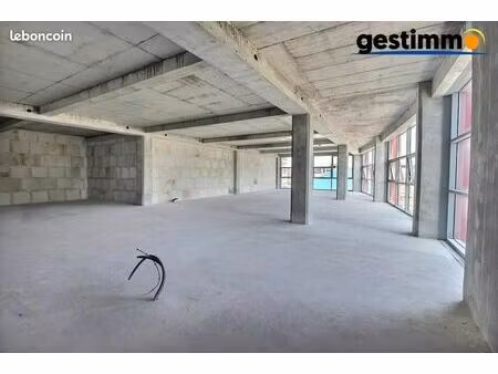local d'activité 192 m²
