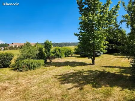 maison mitoyenne proche suisse