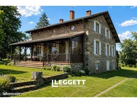 maison 13 pièces 340 m²