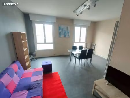 grand t2 centre ville meublé disponible au 28 juin