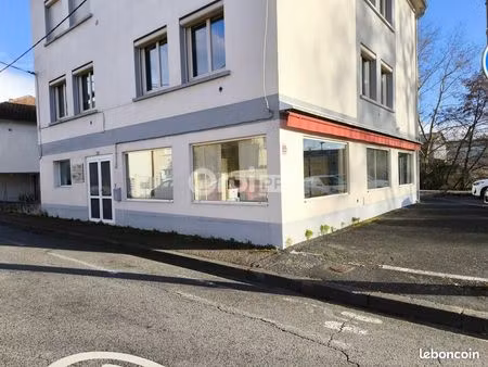 bureau 267 m²