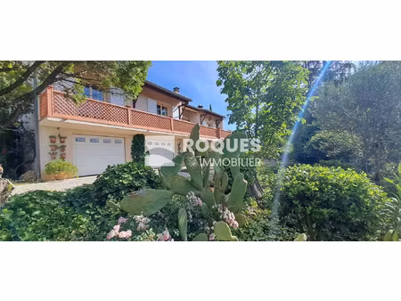 villa avec piscine