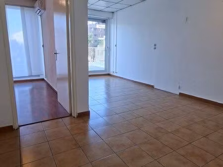 location local professionnel 40 m2