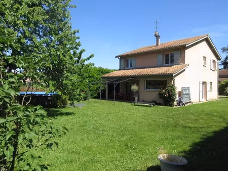 location maison 6 pièces 140 m² à fleurieu-sur-saône (69250)