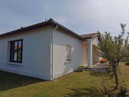 vente maison 4 pièces 117 m² hourtin (33990)