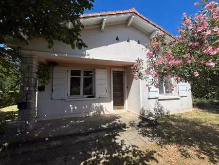 vente maison 4 pièces 76 m² saint-pierre-du-mont (40280)