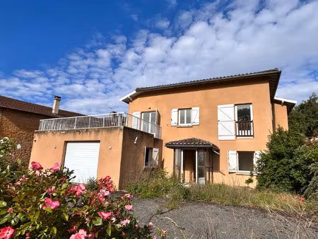 vente maison 4 pièces 198 m² ville-sur-jarnioux (69640)