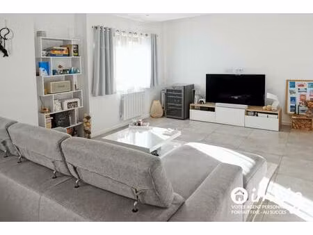 appartement t3 centre avec terrasse cave + parking
