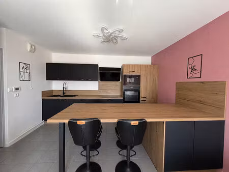 appartement istres 3 pièce(s) 59.65 m2