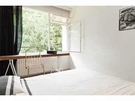 grand appartement très lumineux