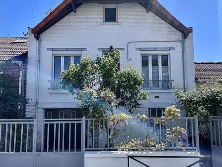 maison avec 4 chambres de 90m² sur 300m² de terrain