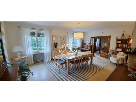 garnerans : maison de 12 pièces (271 m²) en vente