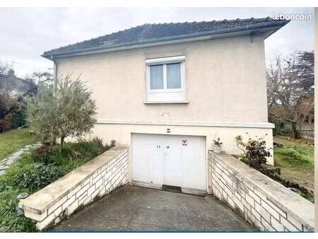 maison 3 chambres avec garage et terrasse – proche écoles  gare et commerces