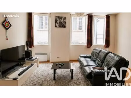 appartement 2 pièces 64 m²